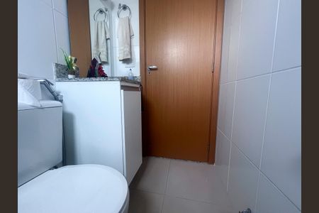 Apartamento à venda com 141m², 2 quartos e 3 vagasBanheiro da Suíte