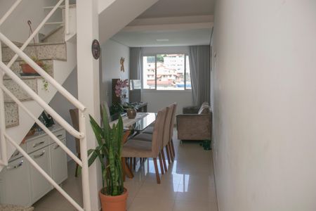 Sala de apartamento à venda com 2 quartos, 141m² em Sagrada Família, Belo Horizonte