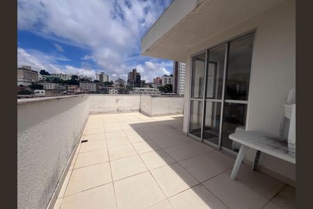 Apartamento à venda com 141m², 2 quartos e 3 vagasCobertura