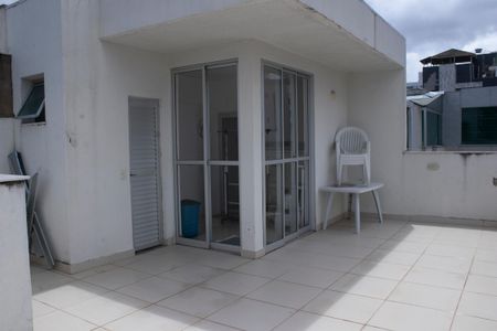 Apartamento à venda com 141m², 2 quartos e 3 vagasCobertura