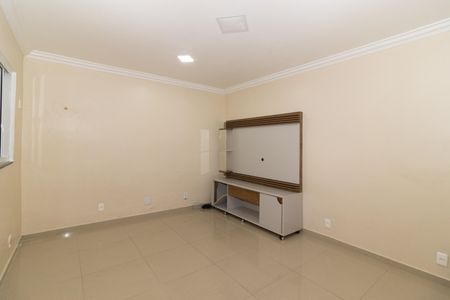 Sala de casa de condomínio para alugar com 2 quartos, 72m² em Cascadura, Rio de Janeiro