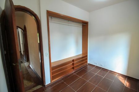 Casa à venda com 282m², 3 quartos e 5 vagas