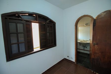 Casa à venda com 282m², 3 quartos e 5 vagas