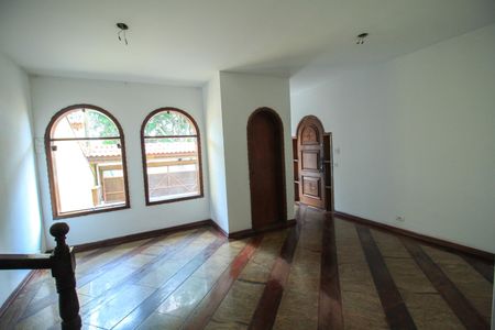 Casa à venda com 3 quartos, 282m² em Vila Regente Feijó, São Paulo