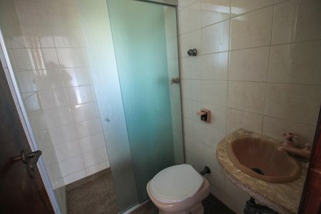 Casa à venda com 282m², 3 quartos e 5 vagas