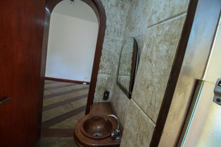 Casa à venda com 282m², 3 quartos e 5 vagas