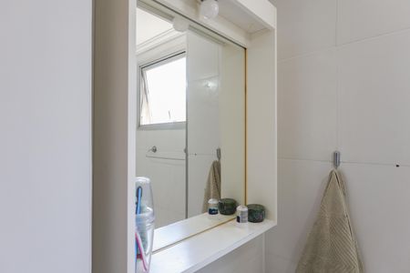 Apartamento à venda com 96m², 4 quartos e 1 vaga Apartamento à venda com 96m², 4 quartos e 1 vagaBanheiro