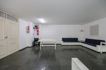 Apartamento à venda com 96m², 4 quartos e 1 vaga Apartamento à venda com 96m², 4 quartos e 1 vagaÁrea comum - Salão de festas