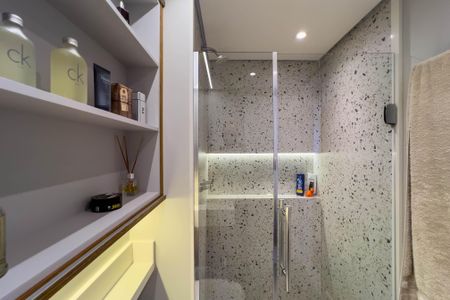 Apartamento à venda com 110m², 3 quartos e 2 vagas Apartamento à venda com 110m², 3 quartos e 2 vagasBanheiro