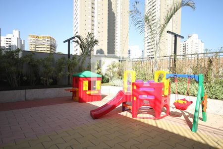 Apartamento à venda com 110m², 3 quartos e 2 vagas Apartamento à venda com 110m², 3 quartos e 2 vagasPlayground