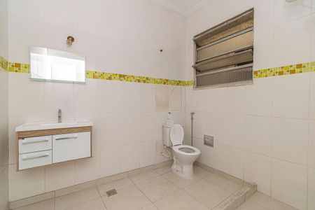 Casa à venda com 78m², 2 quartos e sem vaga Casa à venda com 78m², 2 quartos e sem vagaBanheiro