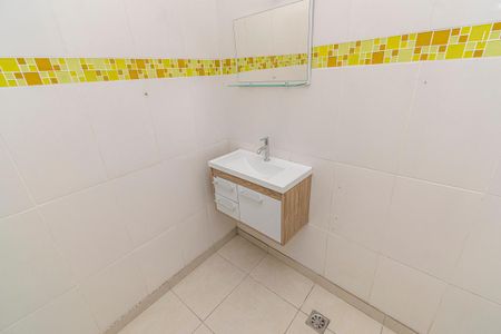 Casa à venda com 78m², 2 quartos e sem vaga Casa à venda com 78m², 2 quartos e sem vagaBanheiro