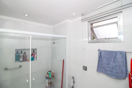 Apartamento à venda com 135m², 3 quartos e 1 vaga Apartamento à venda com 135m², 3 quartos e 1 vagaBanheiro da Suíte