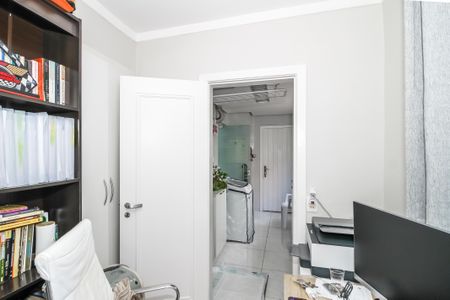 Apartamento à venda com 135m², 3 quartos e 1 vaga Apartamento à venda com 135m², 3 quartos e 1 vagaÁrea de Serviço - Escritório