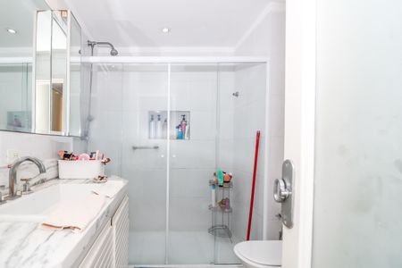 Apartamento à venda com 135m², 3 quartos e 1 vaga Apartamento à venda com 135m², 3 quartos e 1 vagaBanheiro da Suíte