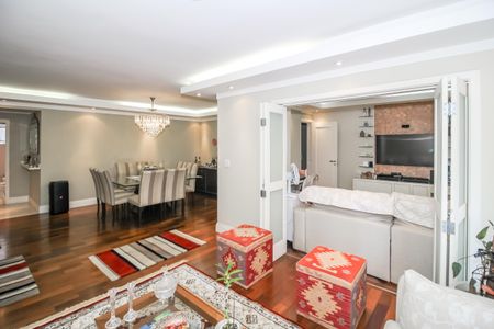 Apartamento à venda com 135m², 3 quartos e 1 vaga Apartamento à venda com 135m², 3 quartos e 1 vagaSala