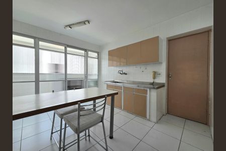 Apartamento à venda com 92m², 2 quartos e 1 vaga Apartamento à venda com 92m², 2 quartos e 1 vagaCozinha