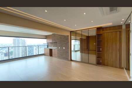 Sala de apartamento para alugar com 2 quartos, 118m² em Chácara Klabin, São Paulo