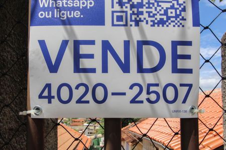 Casa à venda com 61m², 2 quartos e sem vagaPlaquinha Instalada