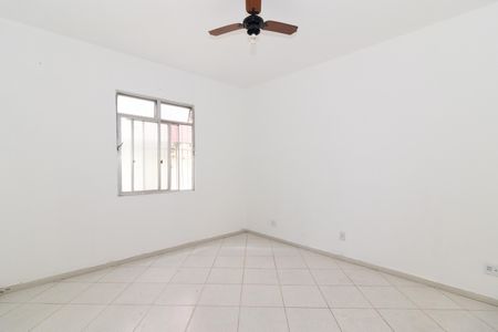 Sala de apartamento para alugar com 2 quartos, 65m² em Vl Valqueire, Rio de Janeiro
