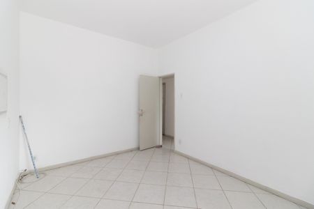 Quarto 1 de apartamento para alugar com 2 quartos, 65m² em Vl Valqueire, Rio de Janeiro