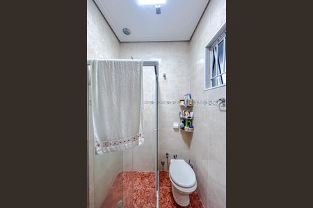 Casa à venda com 170m², 3 quartos e 3 vagasBanheiro da Suíte 2