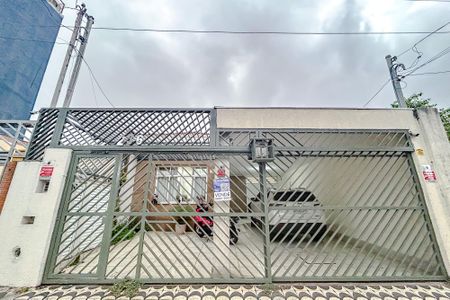 Casa à venda com 170m², 3 quartos e 3 vagasFachada com Plaquinha