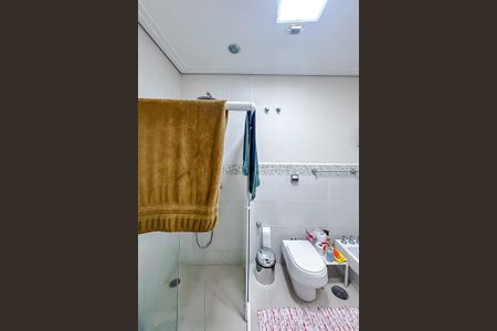 Casa à venda com 170m², 3 quartos e 3 vagasBanheiro da Suíte 1