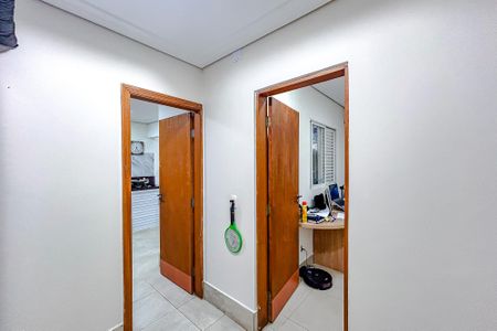 Casa à venda com 170m², 3 quartos e 3 vagasQuarto de Serviço