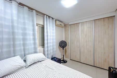 Casa à venda com 170m², 3 quartos e 3 vagasSuíte 2