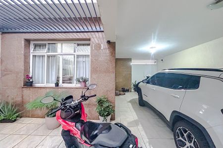 Casa à venda com 170m², 3 quartos e 3 vagasGaragem