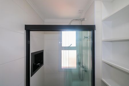 Apartamento à venda com 64m², 2 quartos e 2 vagas Apartamento à venda com 64m², 2 quartos e 2 vagasBanheiro