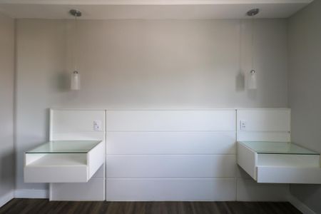 Apartamento à venda com 64m², 2 quartos e 2 vagas Apartamento à venda com 64m², 2 quartos e 2 vagasSuíte