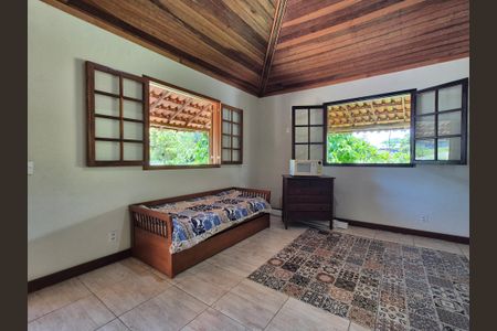 Sala de casa para alugar com 2 quartos, 200m² em Guaratiba, Rio de Janeiro