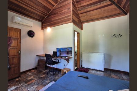 Casa para alugar com 200m², 2 quartos e 10 vagasSuíte 