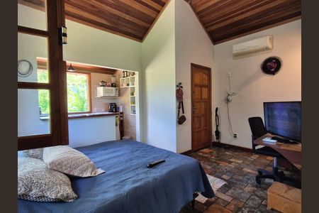 Casa para alugar com 200m², 2 quartos e 10 vagasSuíte 