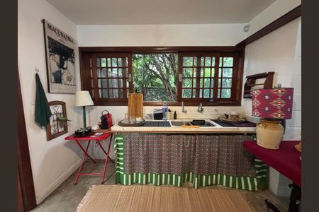 Casa à venda com 4 quartos, 387m² em Vila Madalena, São Paulo