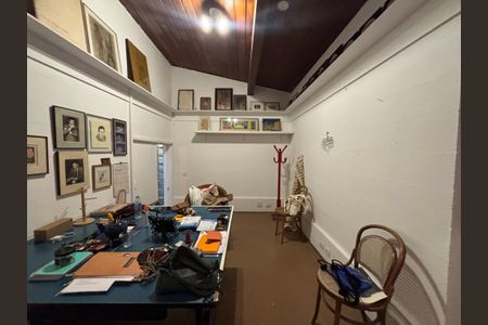 Casa à venda com 387m², 4 quartos e 2 vagas