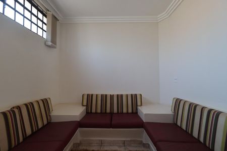 Casa para alugar com 550m², 3 quartos e 3 vagasSala tv