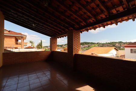 Casa para alugar com 550m², 3 quartos e 3 vagasSacada