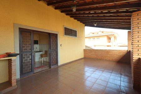 Casa para alugar com 550m², 3 quartos e 3 vagasSacada