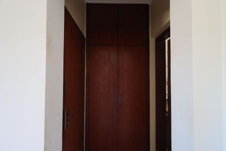 Casa para alugar com 550m², 3 quartos e 3 vagasCloset