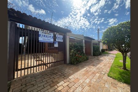 Casa para alugar com 550m², 3 quartos e 3 vagasFachada