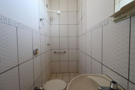 Casa para alugar com 550m², 3 quartos e 3 vagasBanheiro de serviço