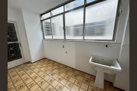 Apartamento para alugar com 160m², 2 quartos e 1 vagaÁrea de Serviço
