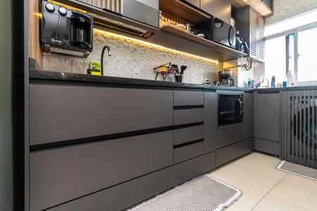 Apartamento à venda com 65m², 3 quartos e 1 vaga Apartamento à venda com 65m², 3 quartos e 1 vagaCozinha - Armários