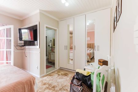 Casa de condomínio à venda com 350m², 4 quartos e 4 vagas Casa de condomínio à venda com 350m², 4 quartos e 4 vagasSuíte 02