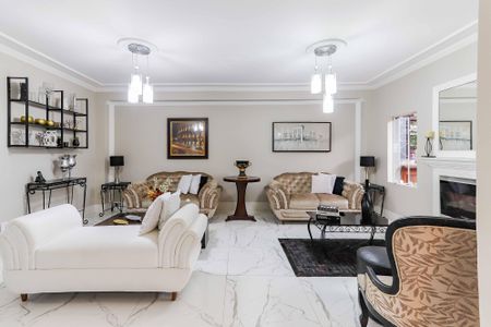 Casa de condomínio à venda com 350m², 4 quartos e 4 vagas Casa de condomínio à venda com 350m², 4 quartos e 4 vagasSala de Estar