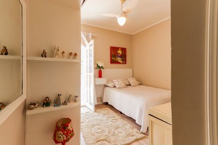 Casa de condomínio à venda com 350m², 4 quartos e 4 vagas Casa de condomínio à venda com 350m², 4 quartos e 4 vagasSuíte 04