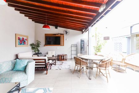 Casa de condomínio à venda com 350m², 4 quartos e 4 vagas Casa de condomínio à venda com 350m², 4 quartos e 4 vagasÁrea gourmet